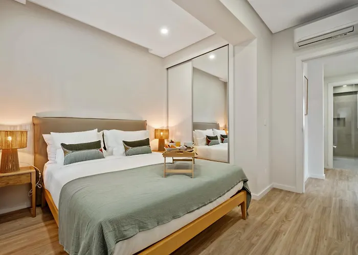 Διαμέρισμα Modern Flat Just Steps From Shore