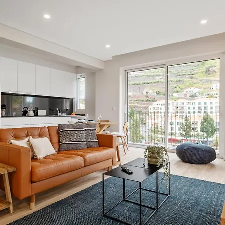 Modern Flat Just Steps From Shore Ponta do Sol (Madeira)
