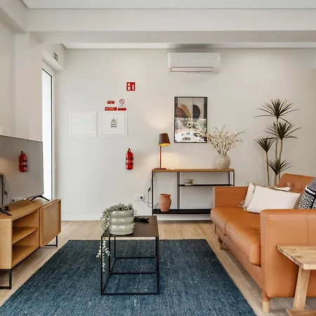 Apartment Modern Flat Just Steps From Shore *