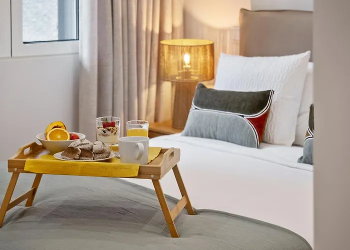 Appartamento Modern Flat Just Steps From Shore